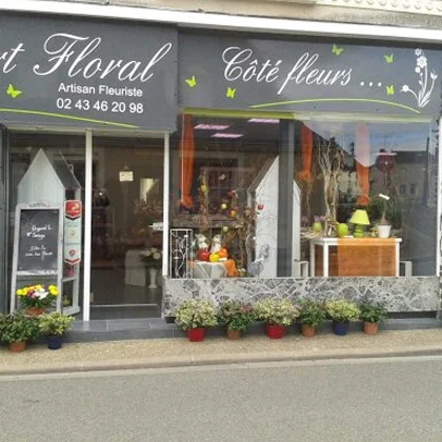 devanture magasin de fleurs à Aubigné-Racan dans la Sarthe 72